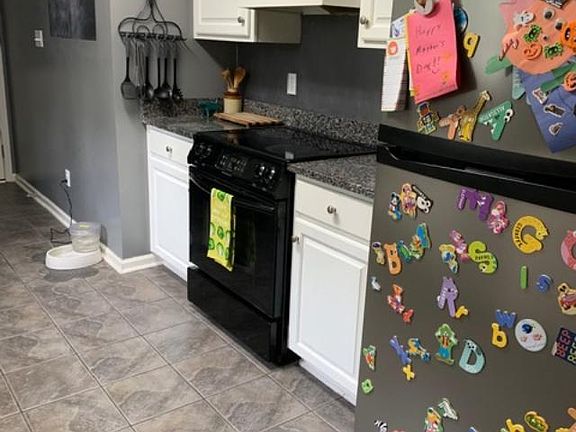 3rd image of 4711 McAllister St