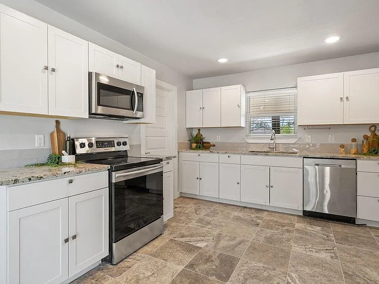 60 Augusta Dr — Photo 14