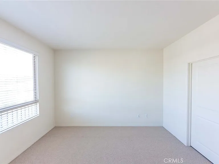 12011 Millennium Park Ct — Photo 19