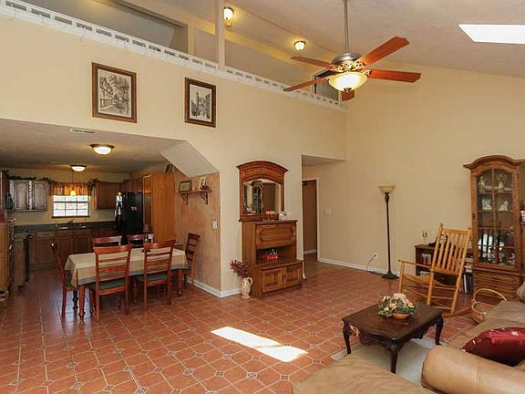 5th image of 12343 Old Orchard Dr