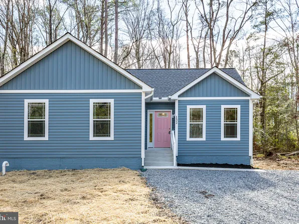 606 Circle Ln, Colonial Beach, VA 22443