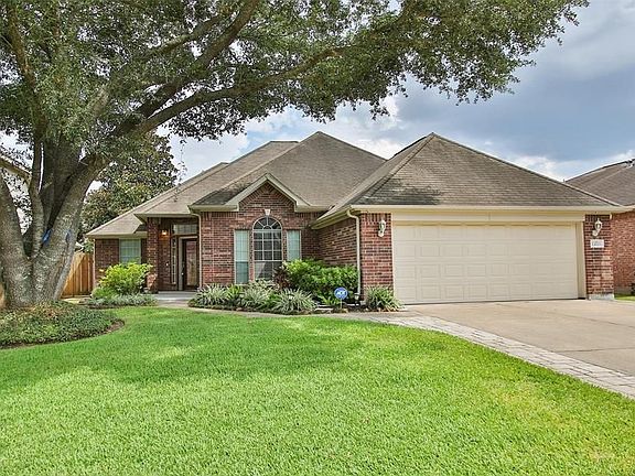 3rd image of 13023 Bretford Ct