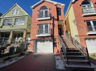 60 Bostwick Ave #1, Jersey City, NJ 07305