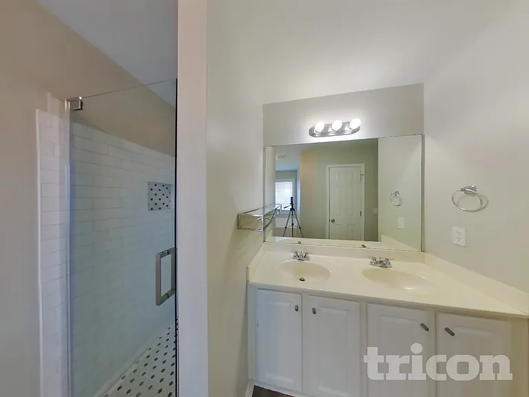 311 Turtle Pointe Dr — Photo 10