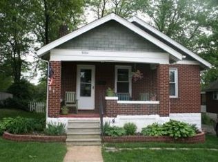 9204 Seneca Ln, Saint Louis, MO 63114