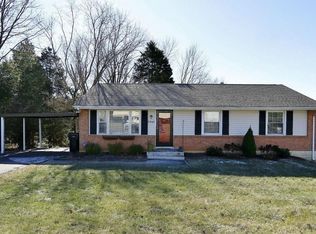 5540 Lamplighter Dr, Roanoke, VA 24019