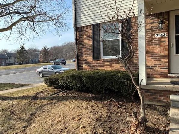3542 Burbank Dr, Ann Arbor, MI 48105