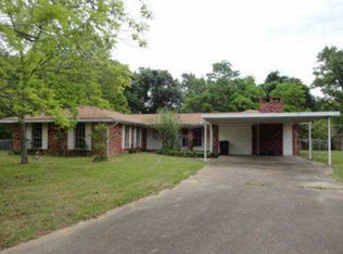 4914 Larouge Cres, Pascagoula, MS 39581