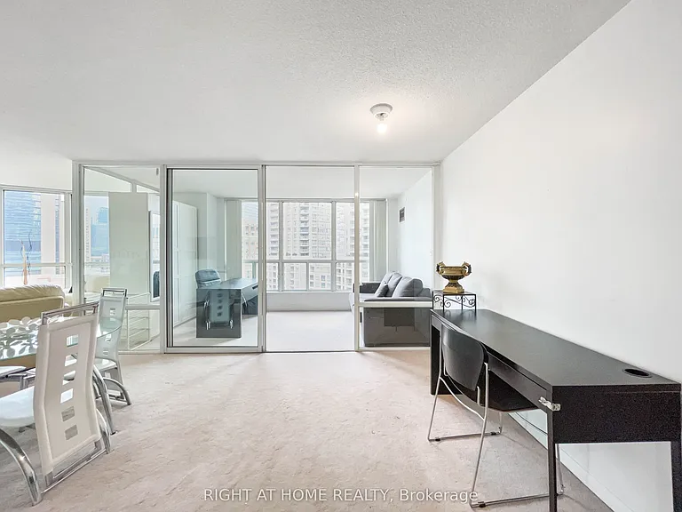24 Wellesley St W #1113 — Photo 12