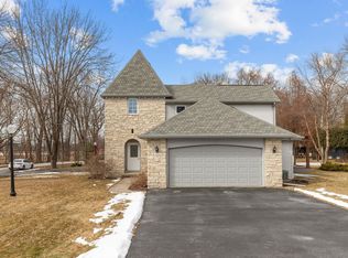 2134 Sunrise Dr, Appleton, WI 54914