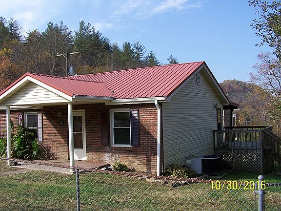 3rd image of 31 Violet Ln