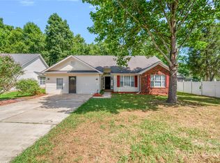 3210 Meadow Stone Ct, Charlotte, NC 28273