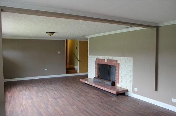 2nd image of 5908 Violet St