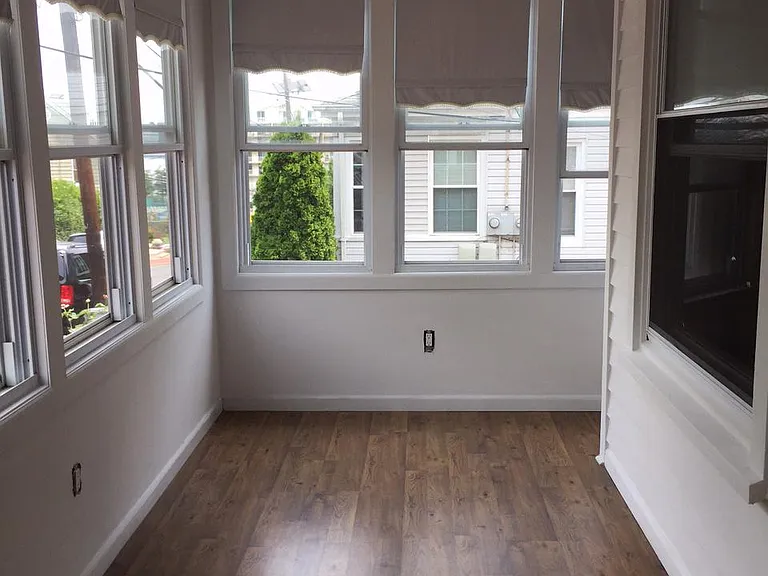 Valley Pl — Photo 22