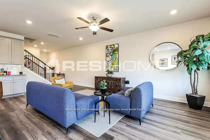 245 Victory Creek Ln — Photo 7