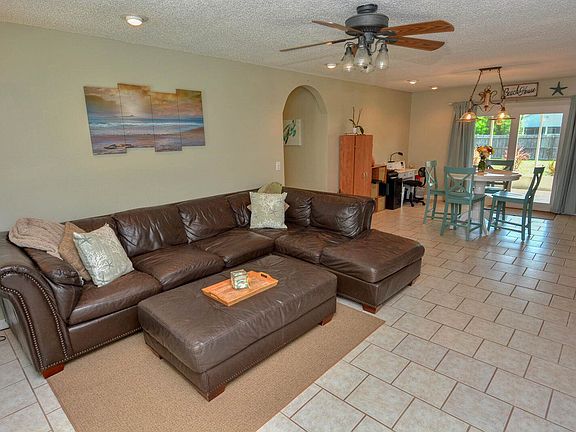 4th image of 2244 SE Mandrake Cir