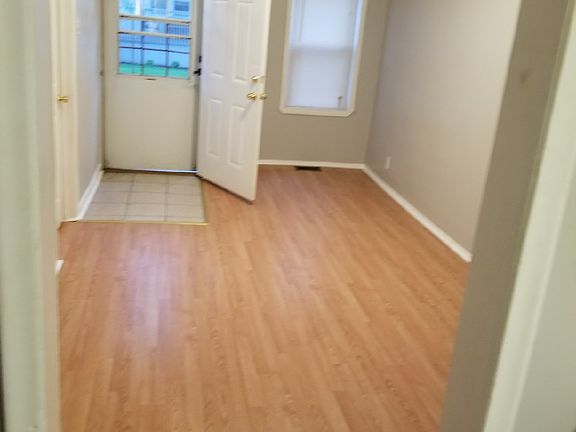 3rd image of 586 Park Ave APT 1