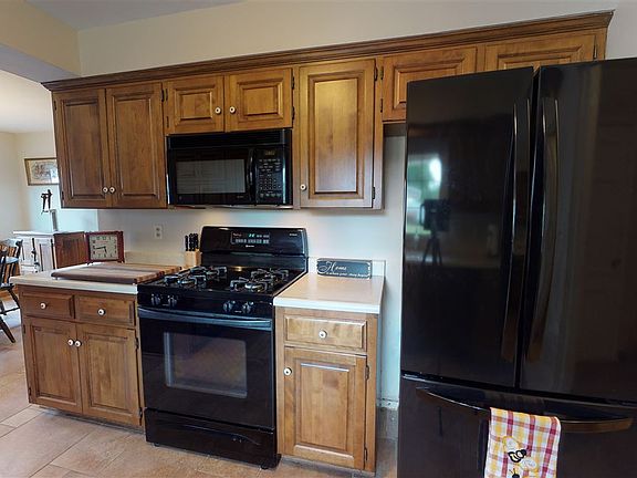 5th image of 529 W Wynder Mere Ct