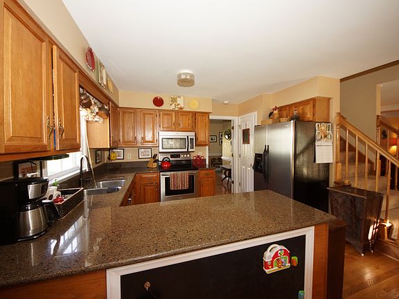 5th image of 1136 S Wedgemont Dr