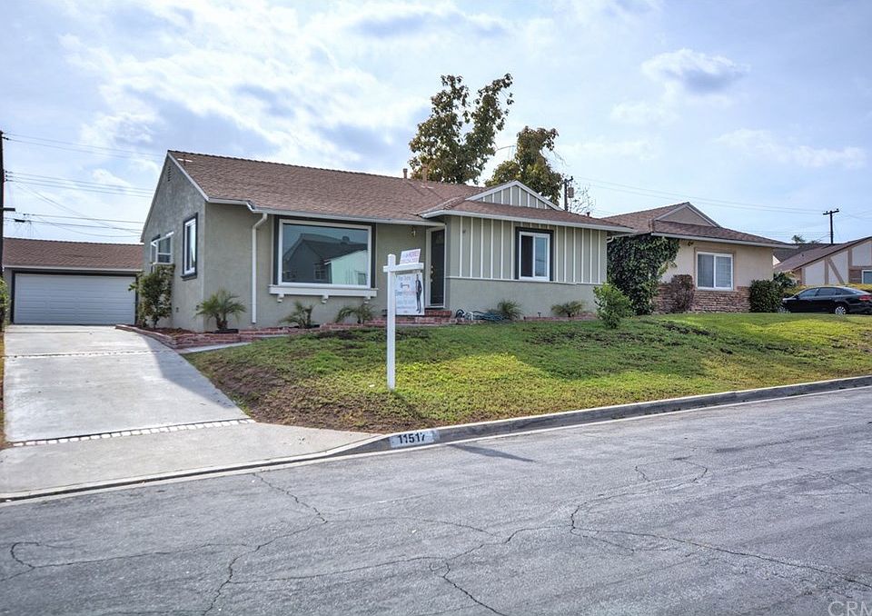 1st image of 11517 La Cima Dr