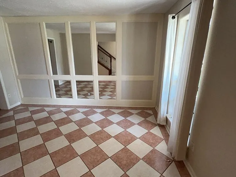 18507 Sweetmeadow Dr — Photo 10