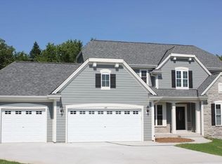 109 Tumbler Ridge Way, Plymouth City, WI 53073