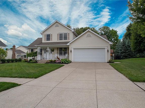 2nd image of 2932 Woodview Dr
