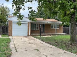 2922 S Greenwood Ave, Wichita, KS 67216