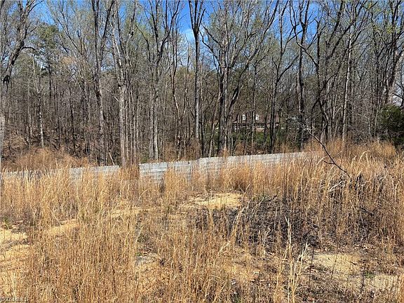 5th image of 3623 Greystone Dr