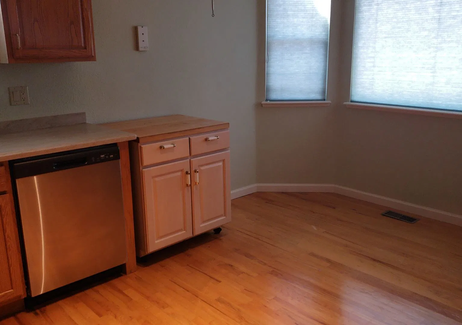3 bed/3 bath Townhome in North Colorado Springs — Photo 4