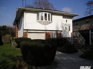 127 Phoenix St, Hempstead, NY 11550