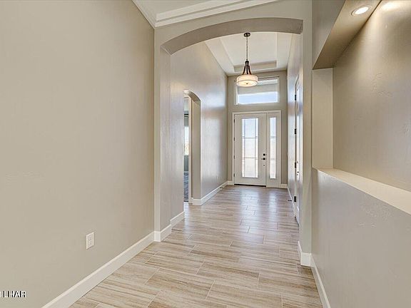 4th image of 1668 E Pamela Dr