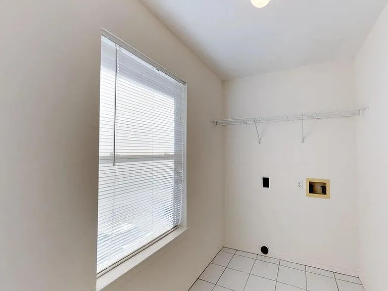 1863 Norwood Ct #4 — Photo 17