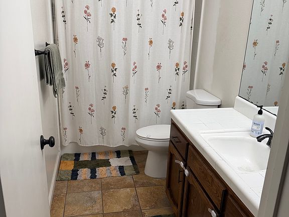 2nd image of 397 W Magnolia Ave