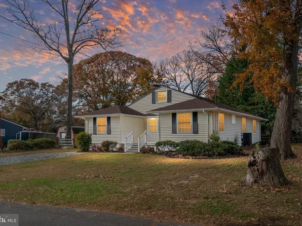 1219 Hillcreek Rd, Pasadena, MD 21122