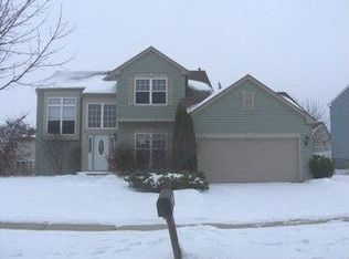 510 Anderson Dr, Lake In The Hills, IL 60156