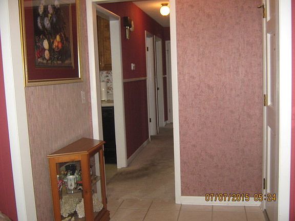 5th image of 1410 Eastwood Dr