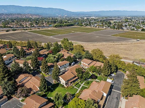 2nd image of 5354 Colony Field Dr