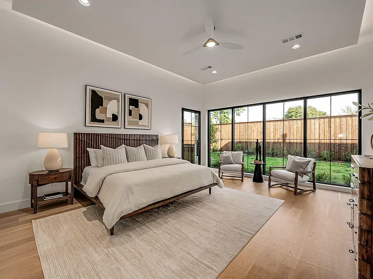 10050 Gooding Dr — Photo 26