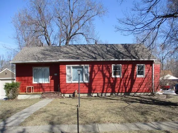 208 State St, Emmetsburg, IA 50536
