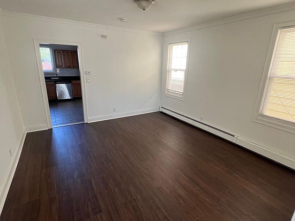 3rd image of 58 Williams Ave