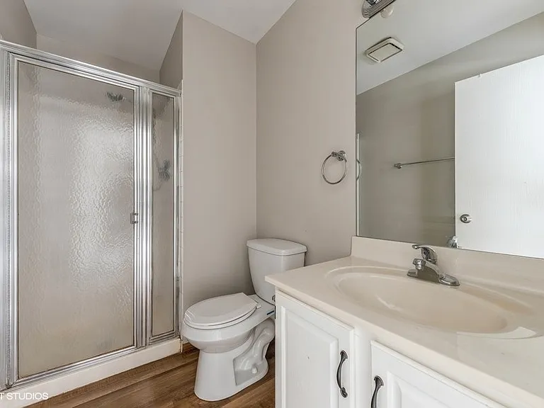 302 Newport Ln #B2 — Photo 7