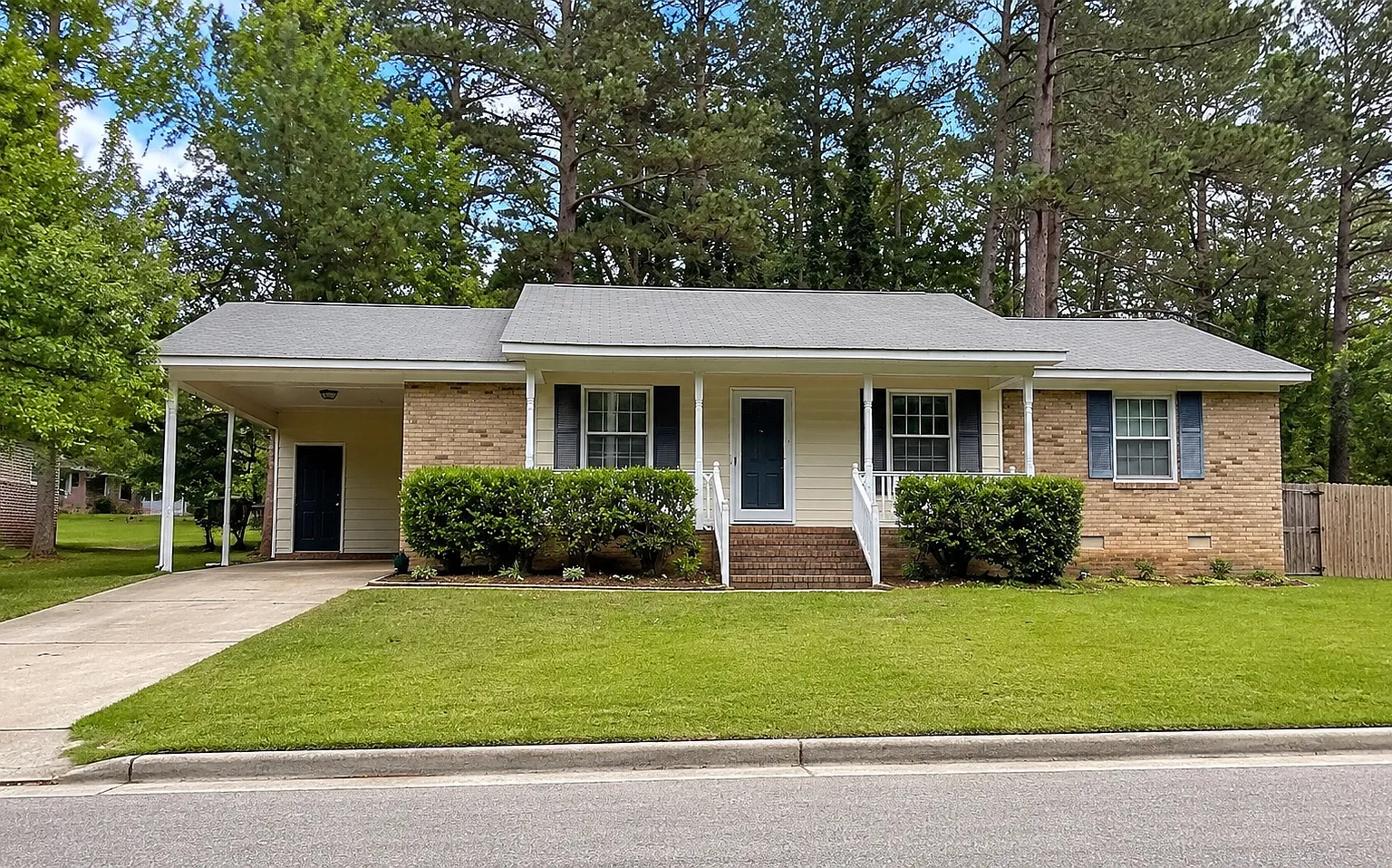 3 bed, 1.5 bath, 1176 sqft, $1,895 — Photo 1