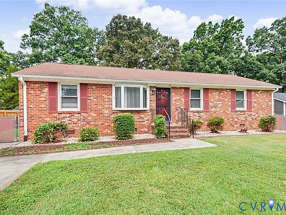 2nd image of 509 Briarwood Cir