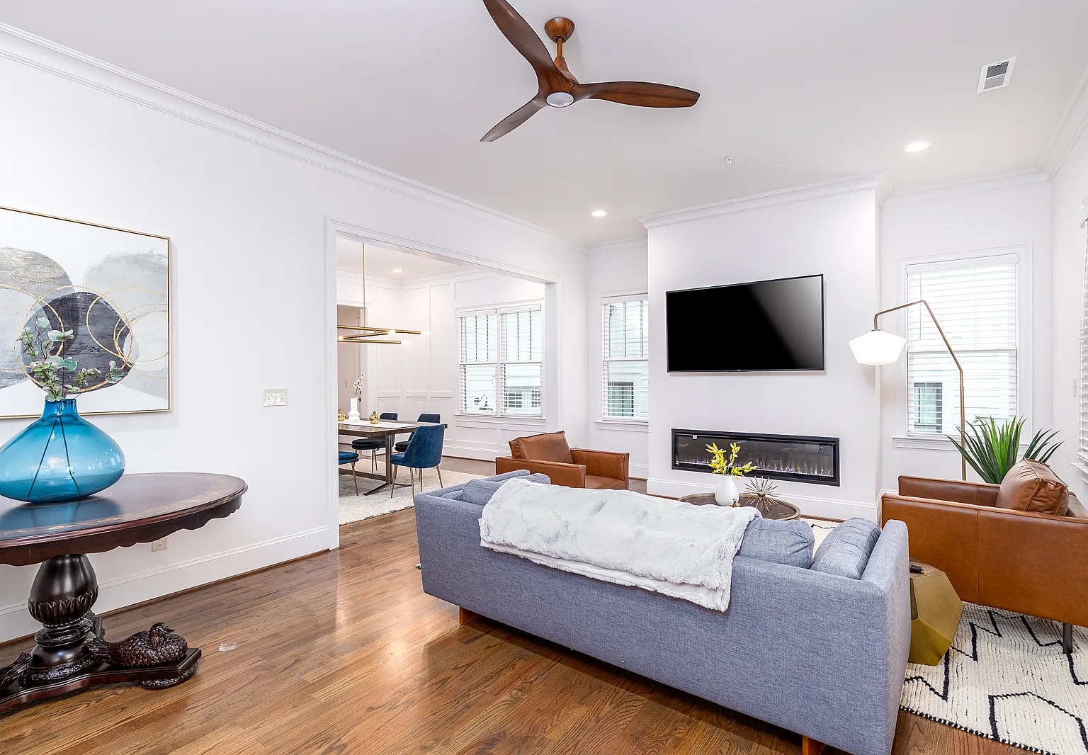 3 bed, 2585 sqft, $5,000 — Photo 3