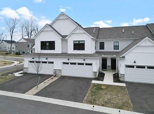 6041 Miranda Ln, Westerville, OH 43081