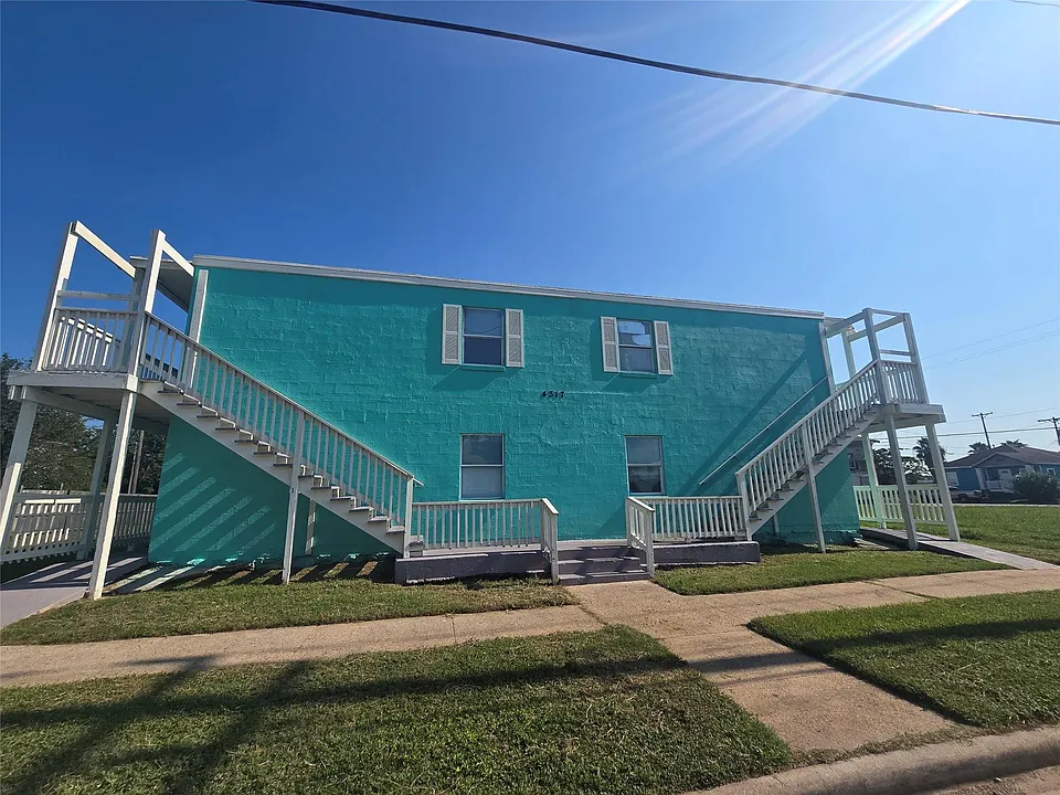 4217 Sealy St #9
