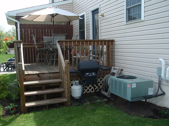 Deck with grill