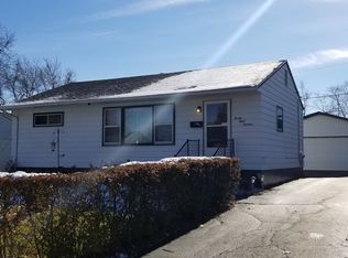 2813 Shoshone Rd, Waukegan, IL 60087