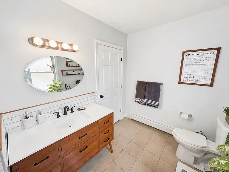 11 Vestry St #B — Photo 16